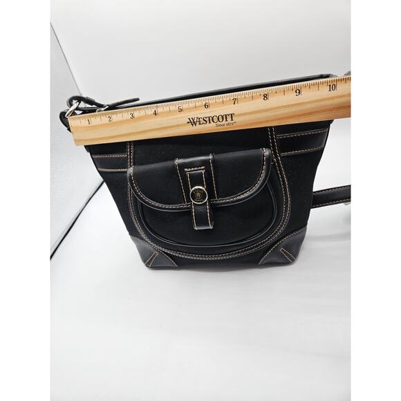 Etienne Aigner Elegant Black Crossbody Bag - Picture 7 of 9